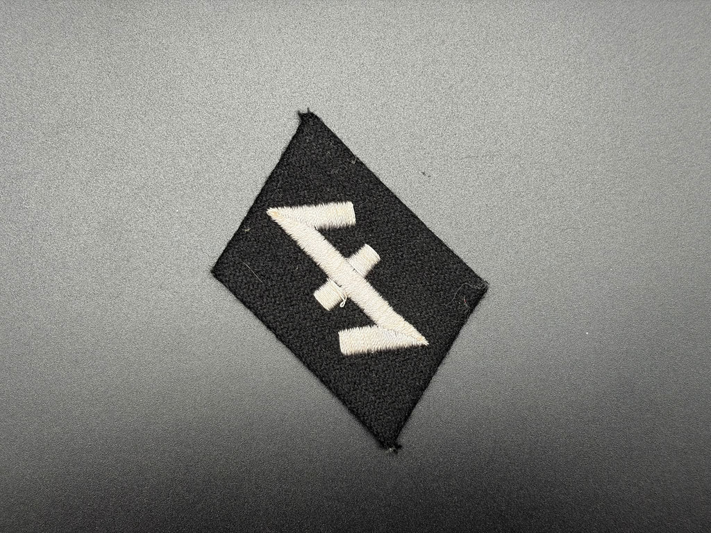 MINT Dutch Waffen SS Collar Tab