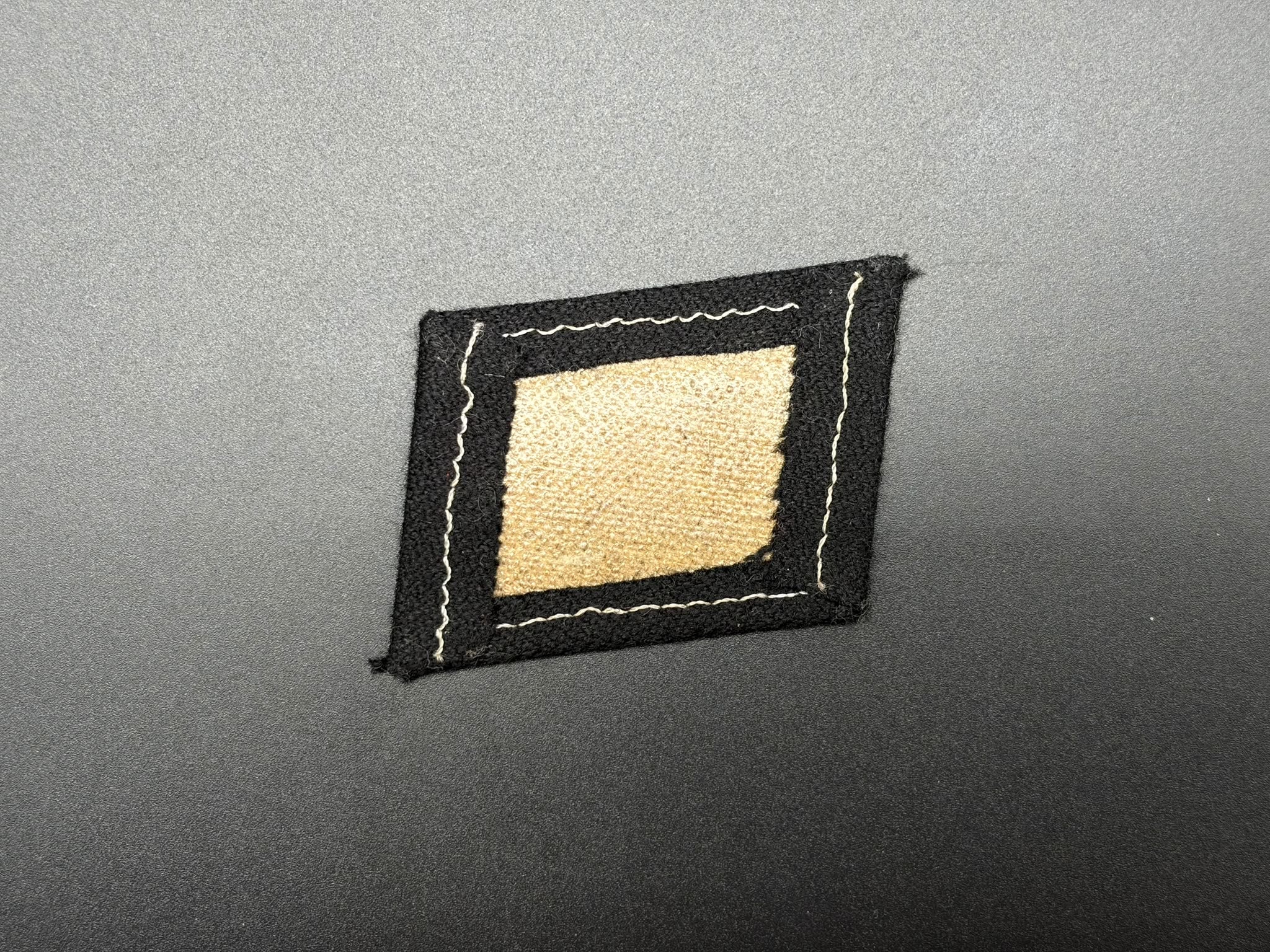 MINT Dutch Waffen SS Collar Tab